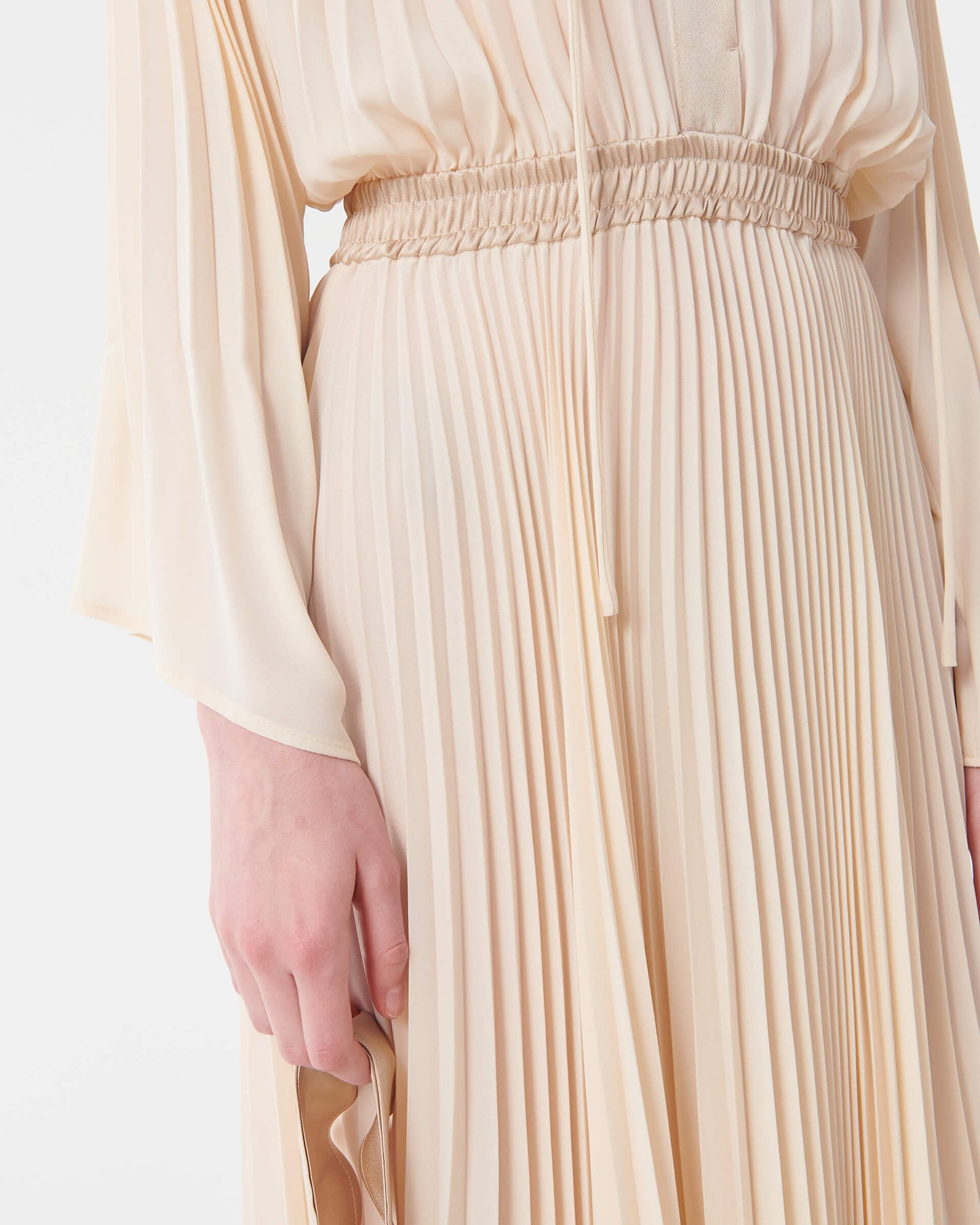 abito plissettato con dettagli in raso beatrice .b