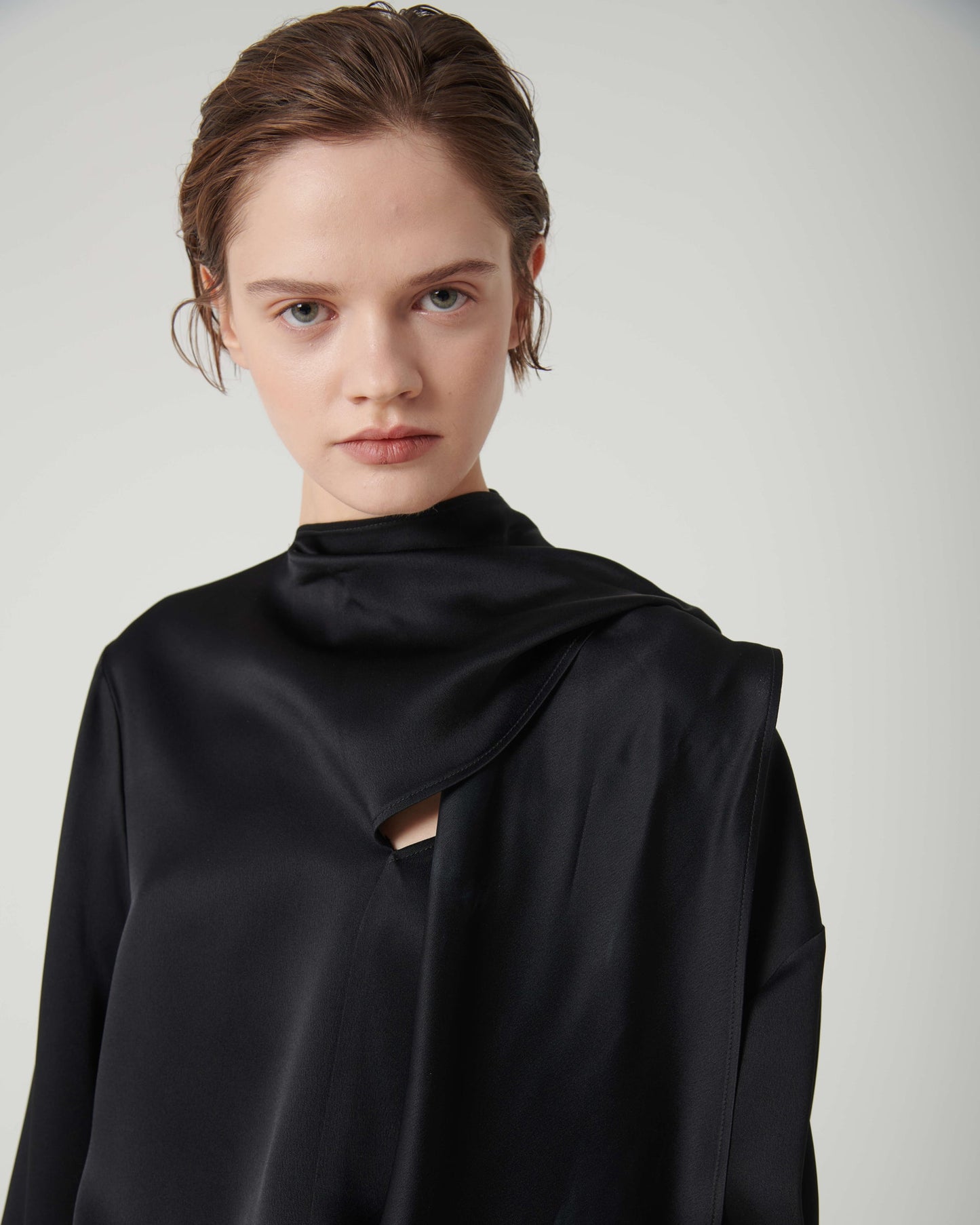 Blusa in raso enver Beatrice .b