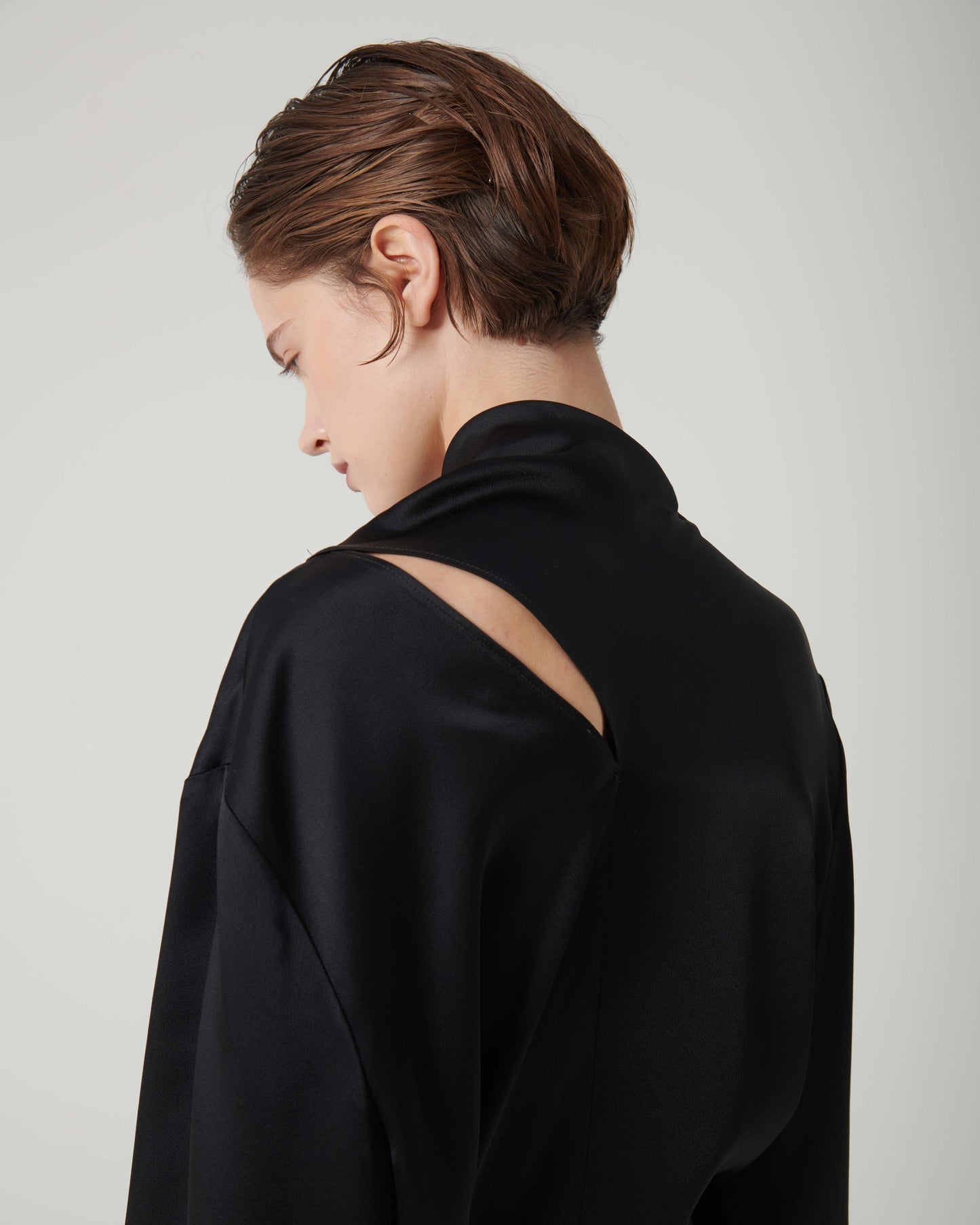 Blusa in raso beatrice . b